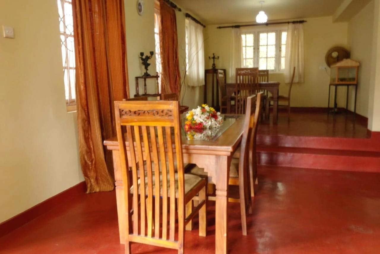 Golden King Cottage Nuwara Eliya Phòng bức ảnh